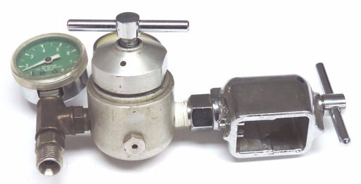 LIF-O-GEN MODEL 1500 GAS PRESSURE REGULATOR, 1-8 LITERS PER MIN OXYGEN GAUGE