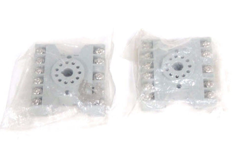 LOT OF 2 NEW DAYTON 6X156E SOCKETS 10A, 300VAC