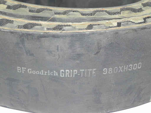 NEW B.F GOODRICH GRIP-TITE 980XH300 TIMING BELT EXTRA HEAVY 980-XH-300