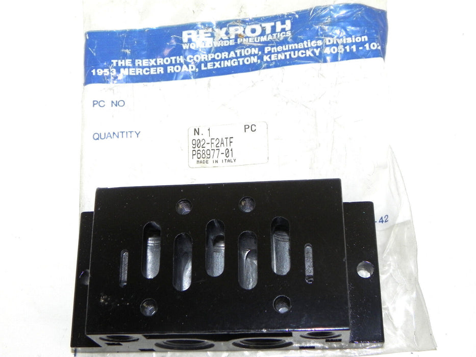 NEW REXROTH 902-F2ATF MANIFOLD SUBBASE P68977-01