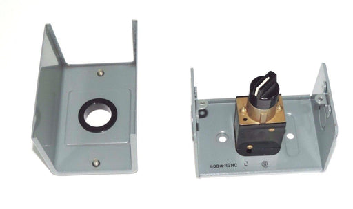 ALLEN BRADLEY 800H-R2HC SELECTOR SWITCH SER L 800HR2HC