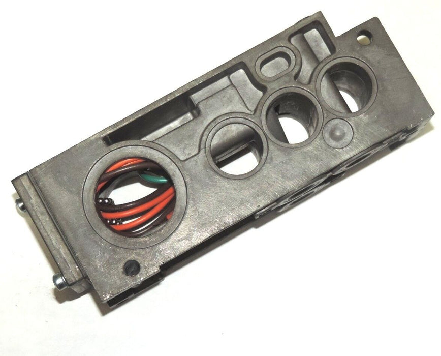 LOT OF 2 NUMATICS 229-632 VALVE BASE MANIFOLD BLOCKS 229632