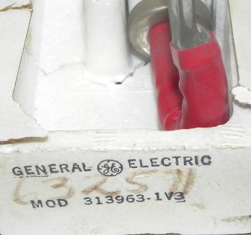 LOT OF 2 NEW GENERAL ELECTRIC MOD 313963-1V3