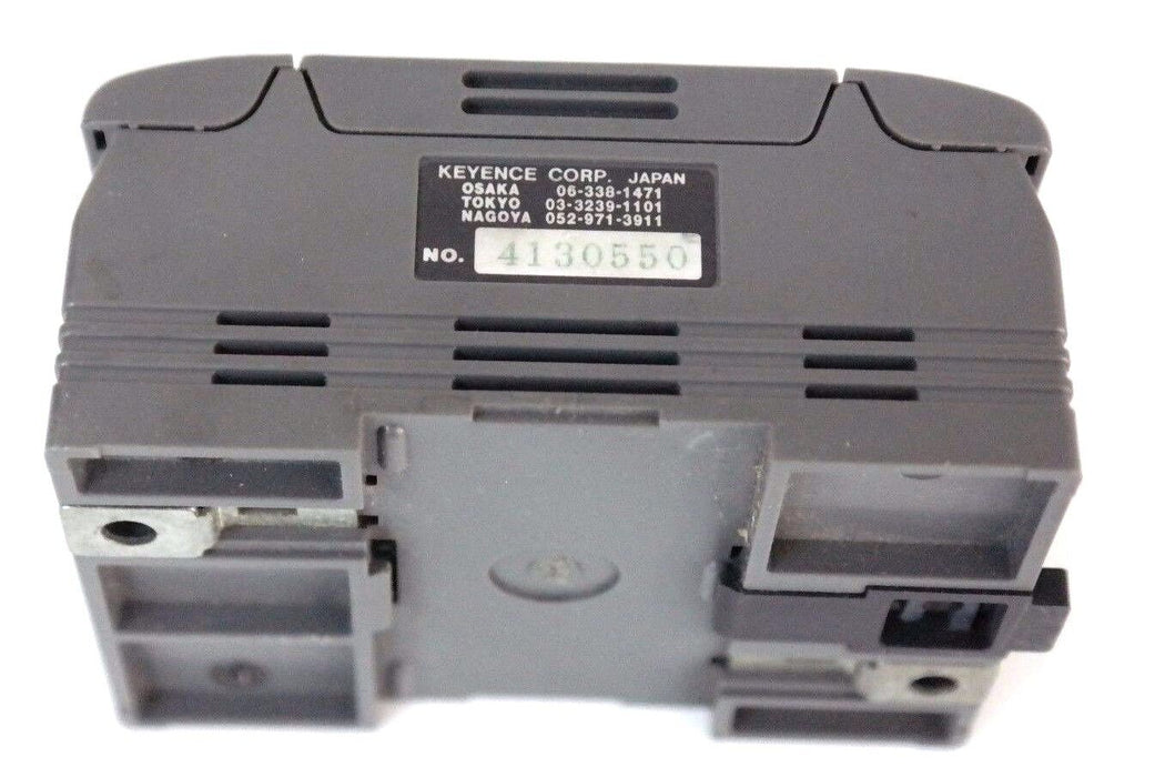 KEYENCE KV-16T PLC I/O MODULE W/ KV-8ER EXPANSION MODULE KV16T KV8ER