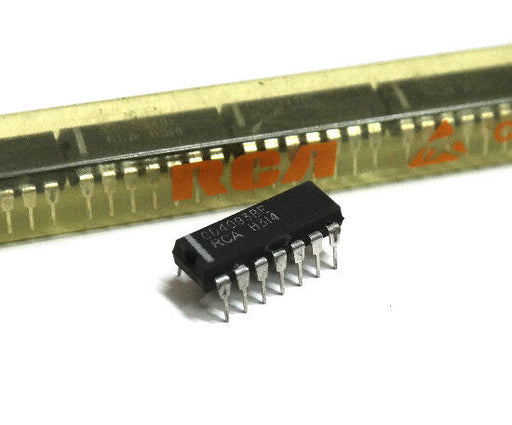 LOT OF 24 RCA CD4093BE, LOGIC CIRCUIT CHIPS QUAD 2INPUT NAND 14PIN 20V