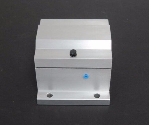 NEW SKF LUXD 32-2LS/AJ PILLOW BLOCK BEARING ALUMINUM HOUSING 4 BOLT 2" BORE