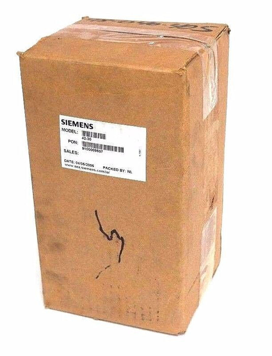 NIB SIEMENS MODEL: 42-30 PON: 9100009607 PRESSURE REGULATOR 4230