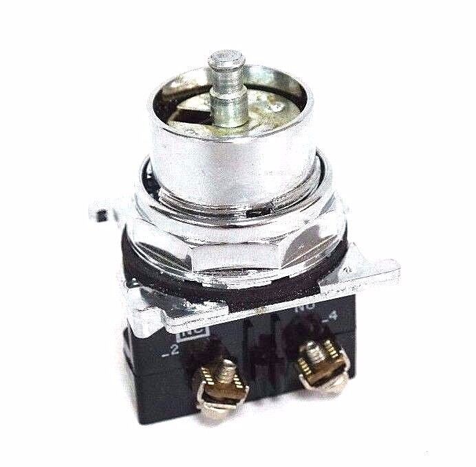 NIB CUTLER HAMMER 10250T34Y INDICATING LIGHT SERIES A4, 120V, 50-60Hz, 10250T34Y