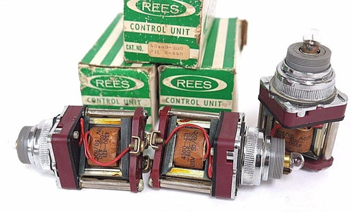 LOT OF 3 NEW REESE 40440-000 PILOT LIGHTS PIL R-440, 120V, 50/60HZ