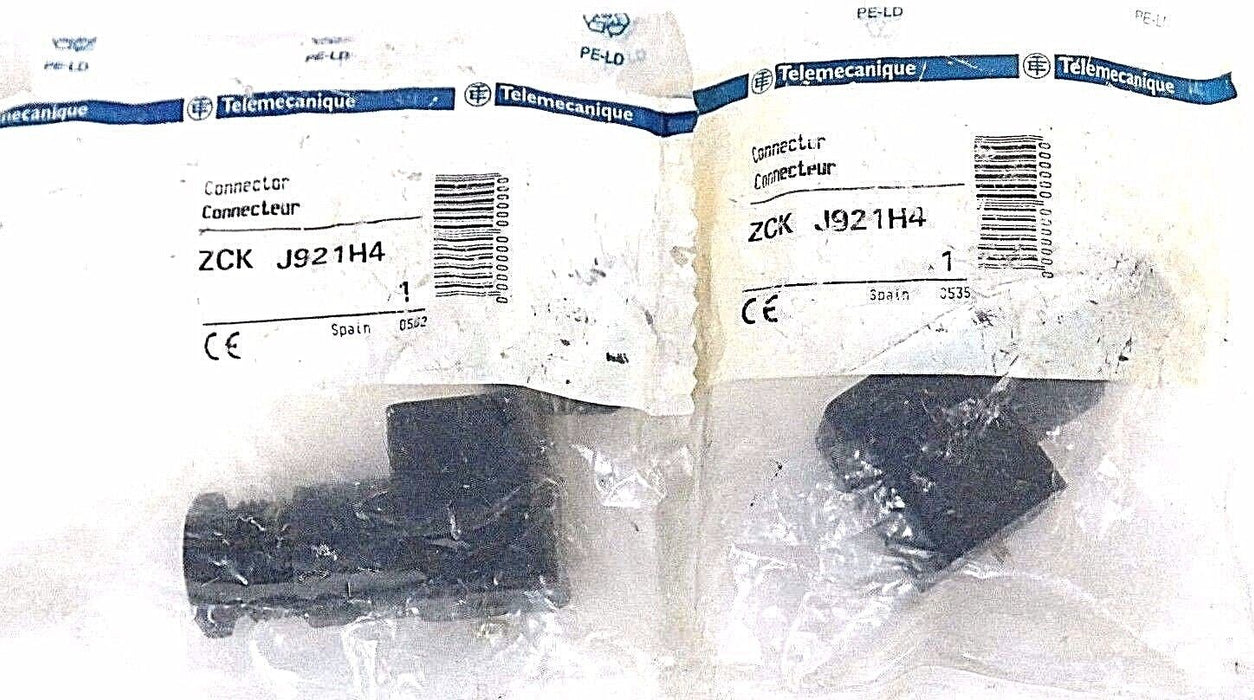 LOT OF 2 NEW TELEMECANIQUE ZCK J921H4 CONNECTORS ZCKJ921H4
