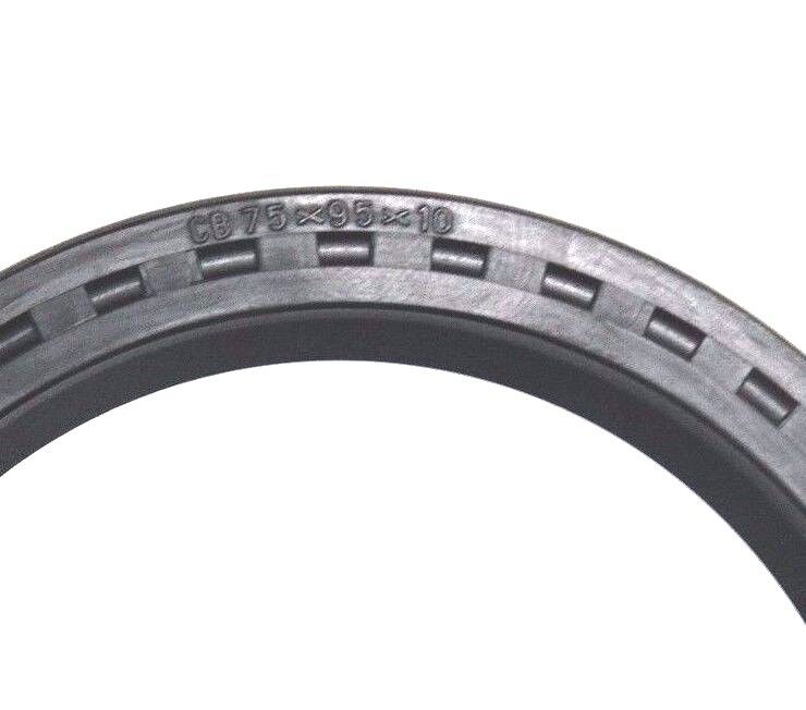 LOT OF 4 NEW STEFA CB75X95X10 OIL SEALS