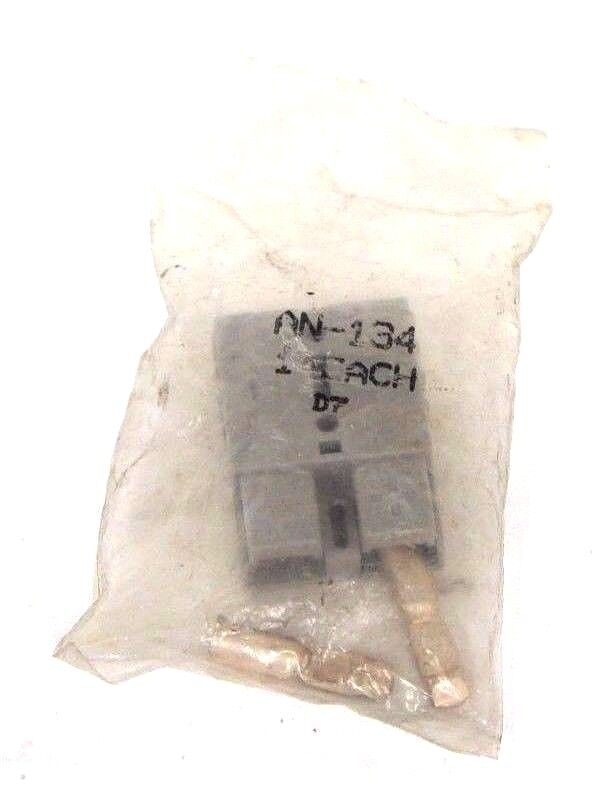 NEW CLEVELAND AN-134 CONNECTOR FEMALE GRAY 2PIN AN134