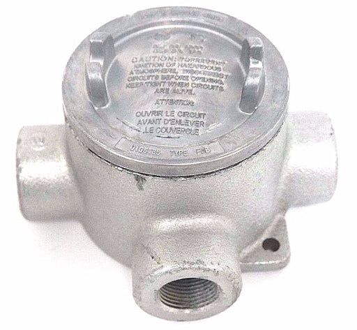 NIB CROUSE-HINDS EABX26 CONDUIT OUTLET BOX WITH COVER SIZE: 3/4''