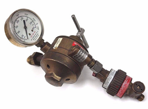 AIRCO 806 8462 PROPANE/MAPP DUAL STAGE REGULATOR W/ CONCOA 8010789 & GAUGE