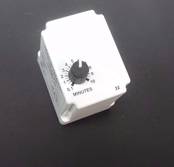 MACROMATIC TR-51622-22 SERIES. C TIME DELAY RELAY 120VAC, 6SEC - 10MIN