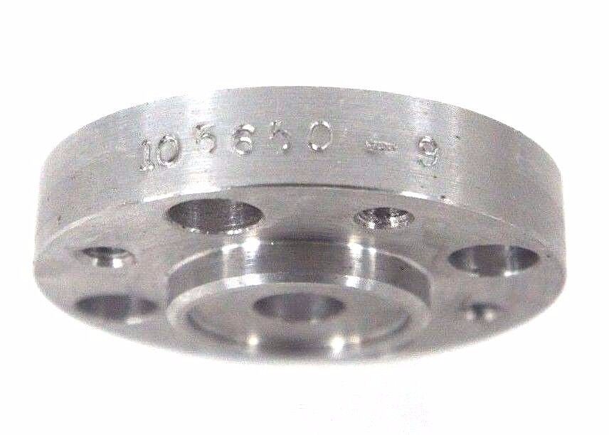 LOT OF 8 105650-9 COUPLINGS 1056509