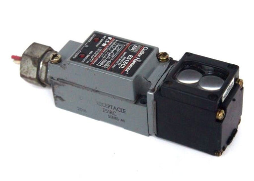 CUTLER-HAMMER E51DP4 SER. B3 PHOTOELECTRIC HEAD W/ E51SCL & E51RC
