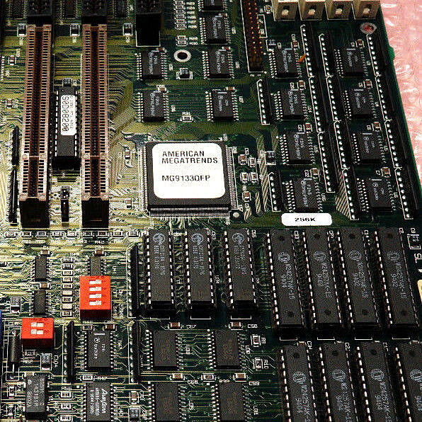 NEW AMERICAN MEGATRENDS MG9133QFP SUPER VOYAGER VLB II SERIES 82 REV-B EC081193