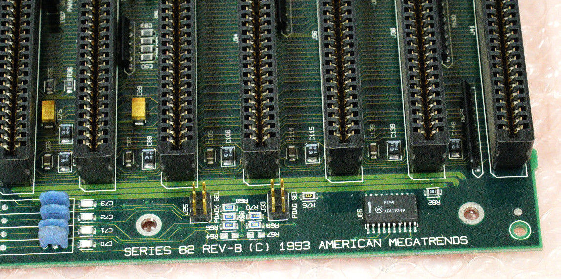 NEW AMERICAN MEGATRENDS MG9133QFP SUPER VOYAGER VLB II SERIES 82 REV-B EC081193