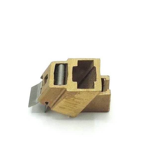 NEW RELIANCE ELECTRIC 7050252-R BRUSH HOLDER 7050252R