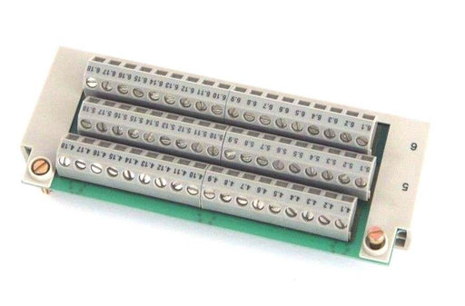 NIB SCHNEIDER AUTOMATION 170XTS00401 SCREW TERMINAL BUS BAR, 3 ROWS