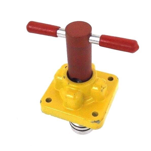 LOT OF 2 NEW ALCON 90A20048 SPOOLS