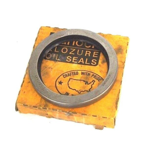 NIB GARLOCK 21086-2441 OIL SEAL 53X2441 3.6880" X 4.7500" X 0.5000"