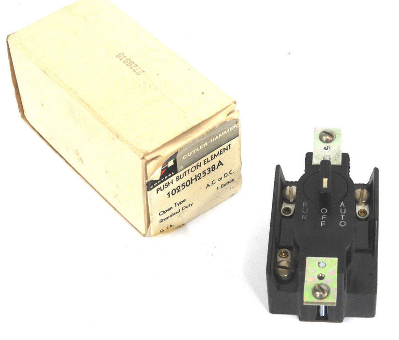 NIB CUTLER-HAMMER 10250H2538A PUSH BUTTON ELEMENT 600V