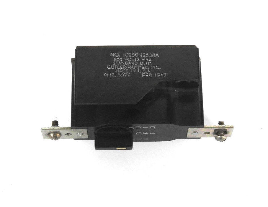 NIB CUTLER-HAMMER 10250H2538A PUSH BUTTON ELEMENT 600V
