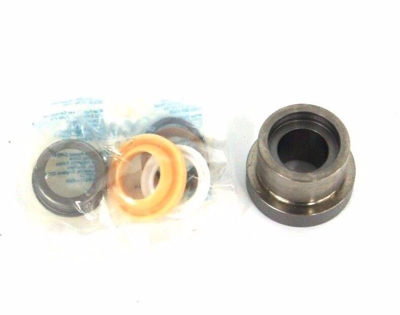 LOT OF 8 NEW MILLER 051-KR014-63 BASE-LOK PISTON ROD SEAL BUSHING 5/8IN