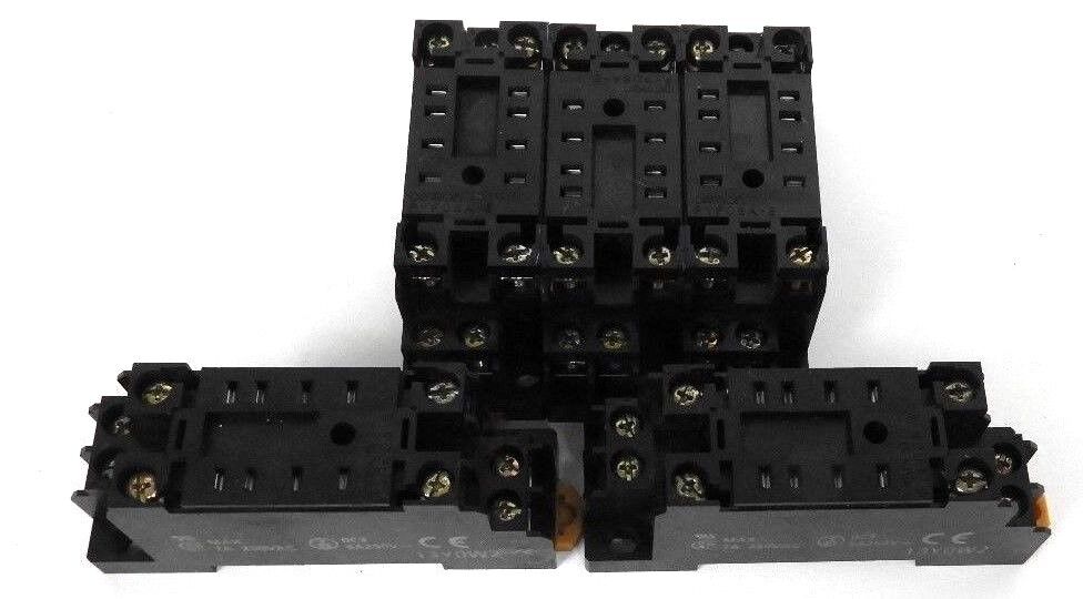 LOT OF 5 NEW OMRON PYF08A-E RELAY SOCKET BASE 13Y0W2