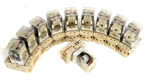 LOT OF 10 ALLEN BRADLEY 700-HA32A1 SER. A RELAYS W/ 700-HN BASE 700HA32A1