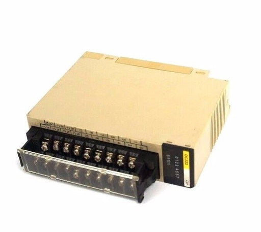 OMRON C200H-OC222 OUTPUT MODULE UNIT 2A/POINT, 8A/UNIT,  250VAC/24VDC