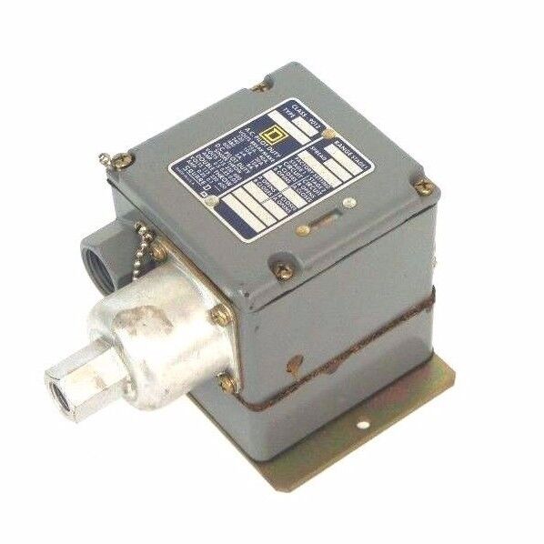 SQUARE D 9012-DCW8 PRESSURE SWITCH SER B, 20-150 PSI RANGE, 9012DCW8