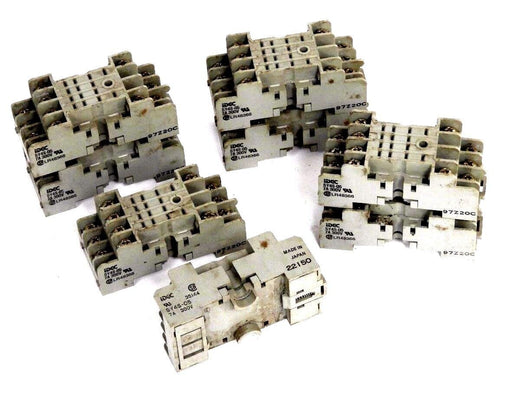 LOT OF 8 IDEC SY4S-05 RELAY SOCKETS SY4S05, 7A, 300V