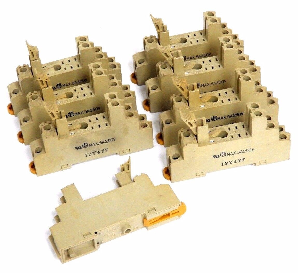 LOT OF 8 OMRON P7PF-08-E RELAY SOCKET BASES P7PF08E