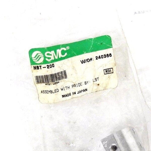 LOT OF 2 NEW SMC NBT-200 BRACKET MOUNTING SWITCH KIT NBT200