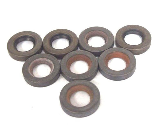 LOT OF 8 NEW NATIONAL 50895 OIL SEALS