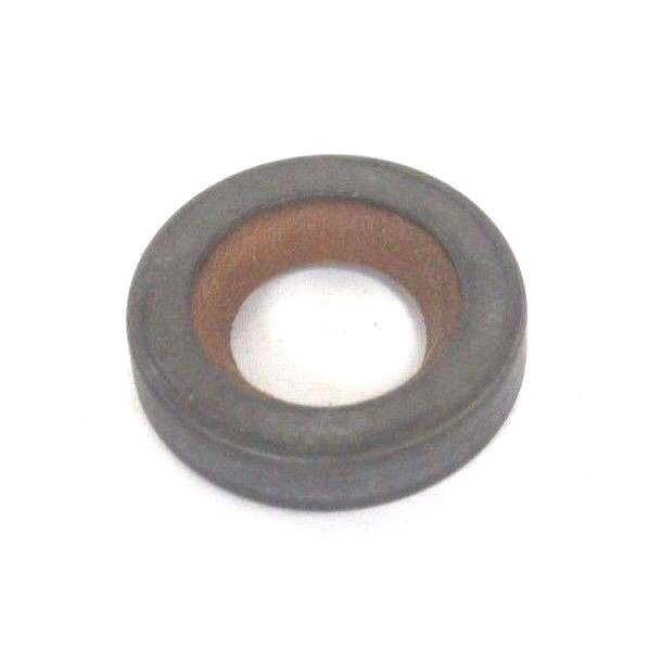 LOT OF 8 NEW NATIONAL 50895 OIL SEALS