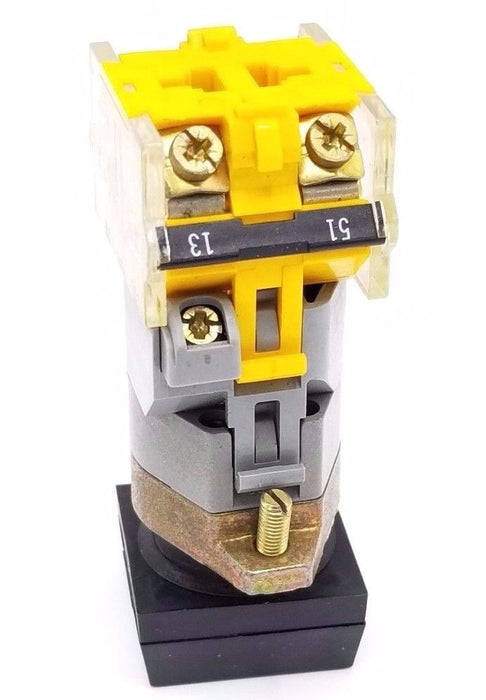 EAO 704.901.5/A SWITCHING ELEMENT W/ 704-950-0 LAMP BLOCK & BUTTON YELLOW