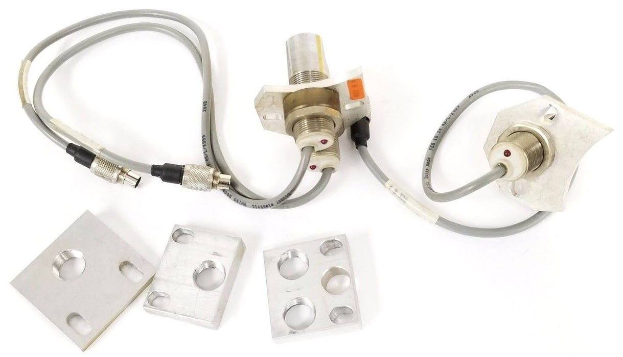 LOT OF 3 BAUMER ELECTRIC FEG18.24.45/L/K859 TRANSMISSIVE SWITCHES