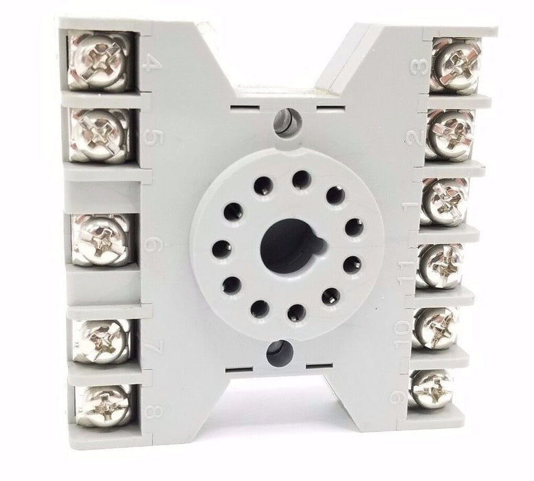 IDEC SR3P-06 RELAY BASE 10A, 300V, SR3P06