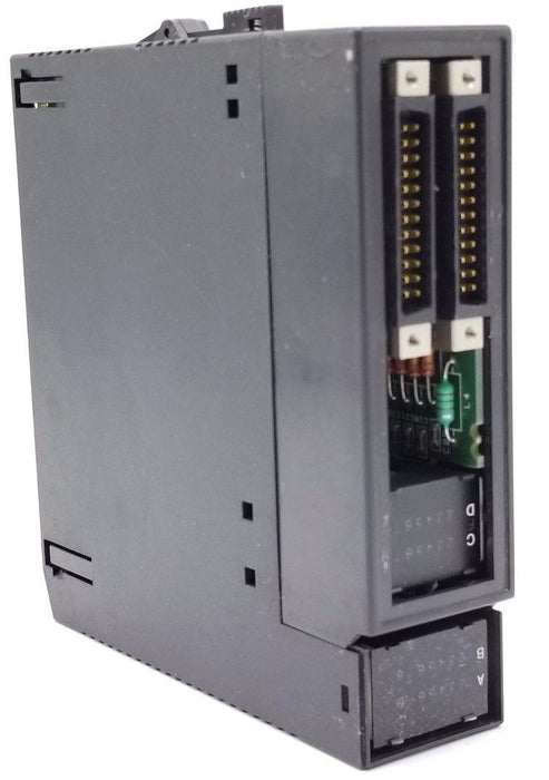 GE FANUC IC693MDL655E INPUT MODULE 32PT, 24 VDC POS/NEG FAST MISSING COVER