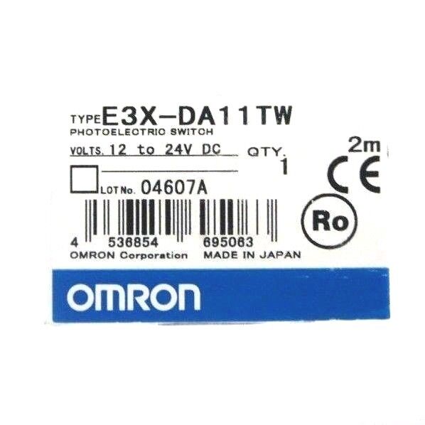 NIB OMRON E3X-DA11TW PHOTOELECTRIC SWITCH E3XDA11TW, 12 TO 24V DC