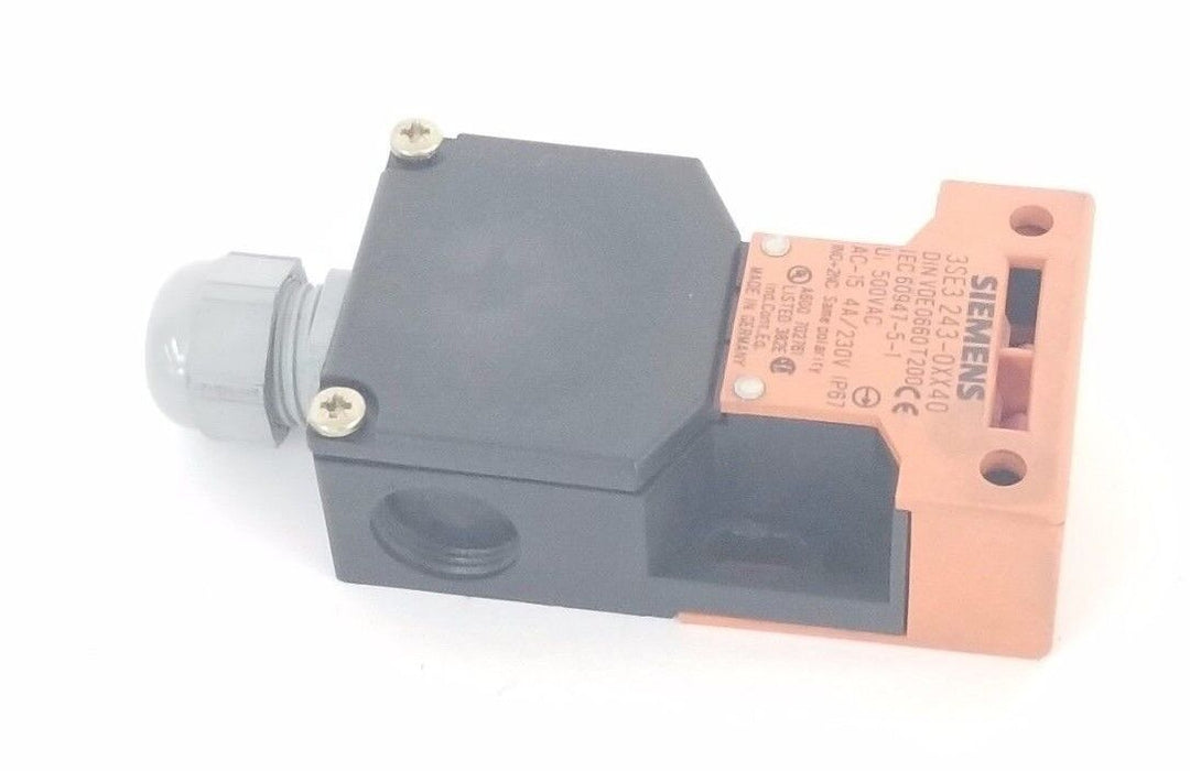 SIEMENS 3SE3-243-0XX40 LIMIT SWITCH 3SE32430XX40, 4A/230V