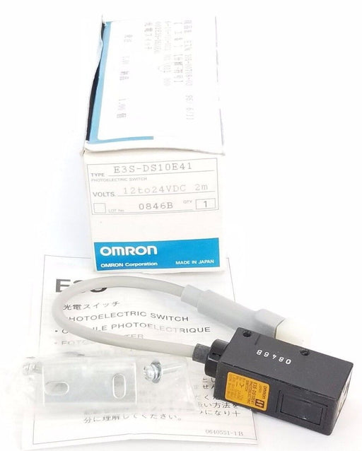 NIB OMRON E3S-DS10E41 PHOTOELECTRIC SWITCH E3SDS10E41, 12 TO 24VDC, 2M