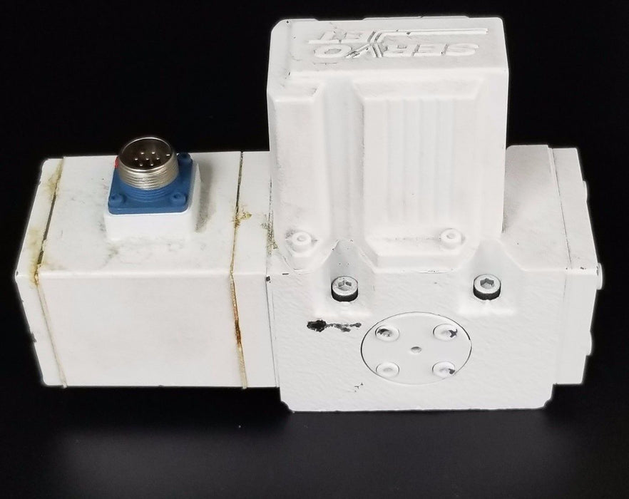 MOOG MODEL D661-5002 SERVO VALVE TYPE P60HXAA5NSM0-P