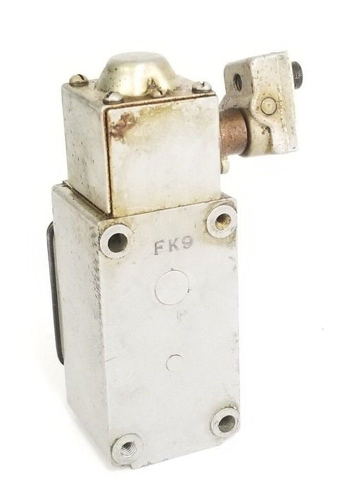 ALLEN BRADLEY 802TH-W2 SER. 1 LIMIT SWITCH 802THW2