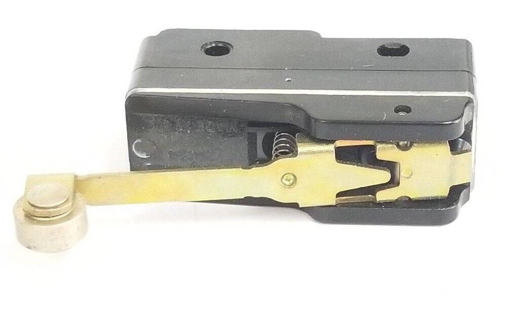MICRO SWITCH BZ-2RW8255 LIMIT SWITCH 15A, 380V, BZ2RW8255