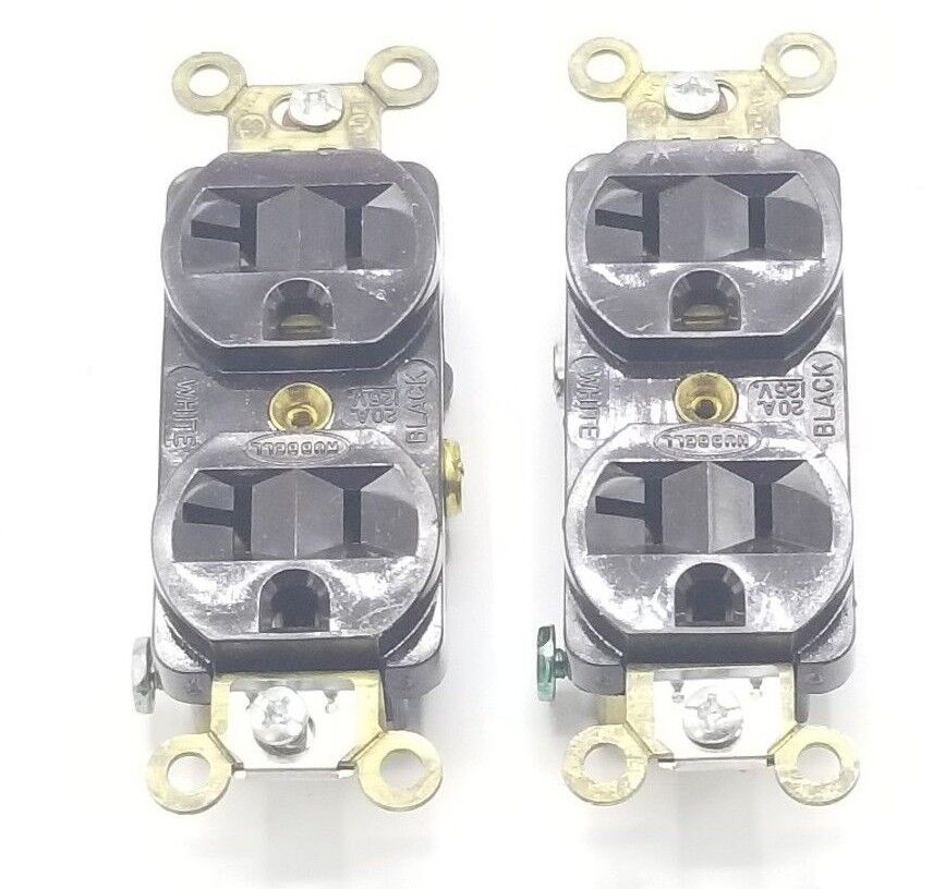 LOT OF 2 HUBBELL WC-956 PLUG RECEPTACLES 20A, 125V